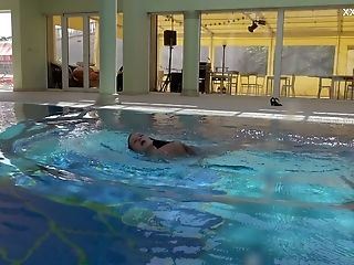 Fabulous Well-shaped Mermaid Alla Zlatavlaska Swims Erotically Hot In Pool